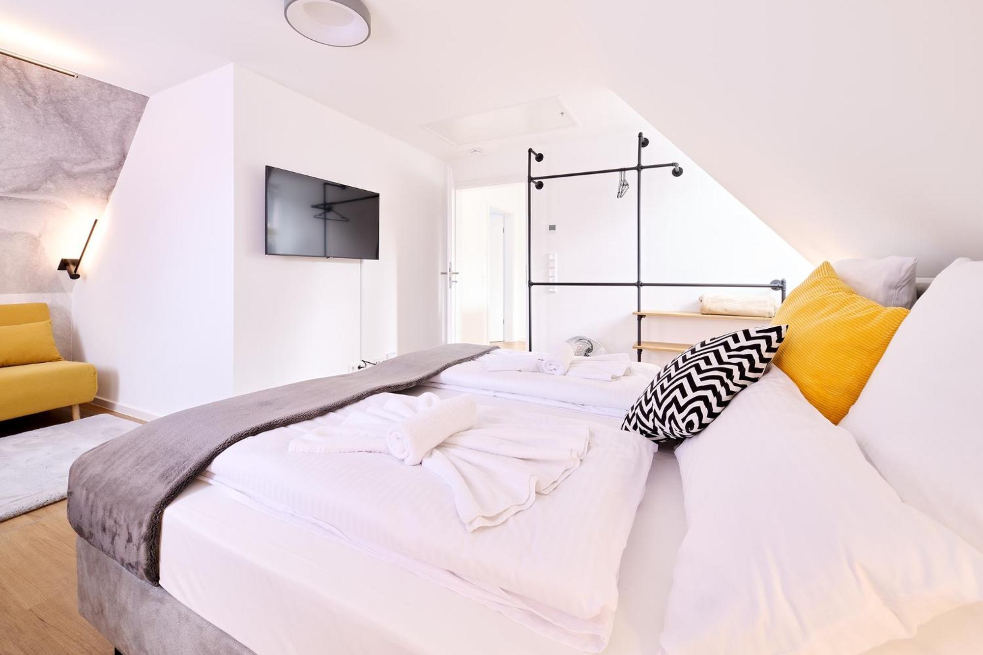 Xzllenz - 4 Schlafzimmer, Zentral, Parken, U-Bahn, 2 Baeder, 4 Smart-Tv, Optional Einzelbett Nuremberga Exterior foto